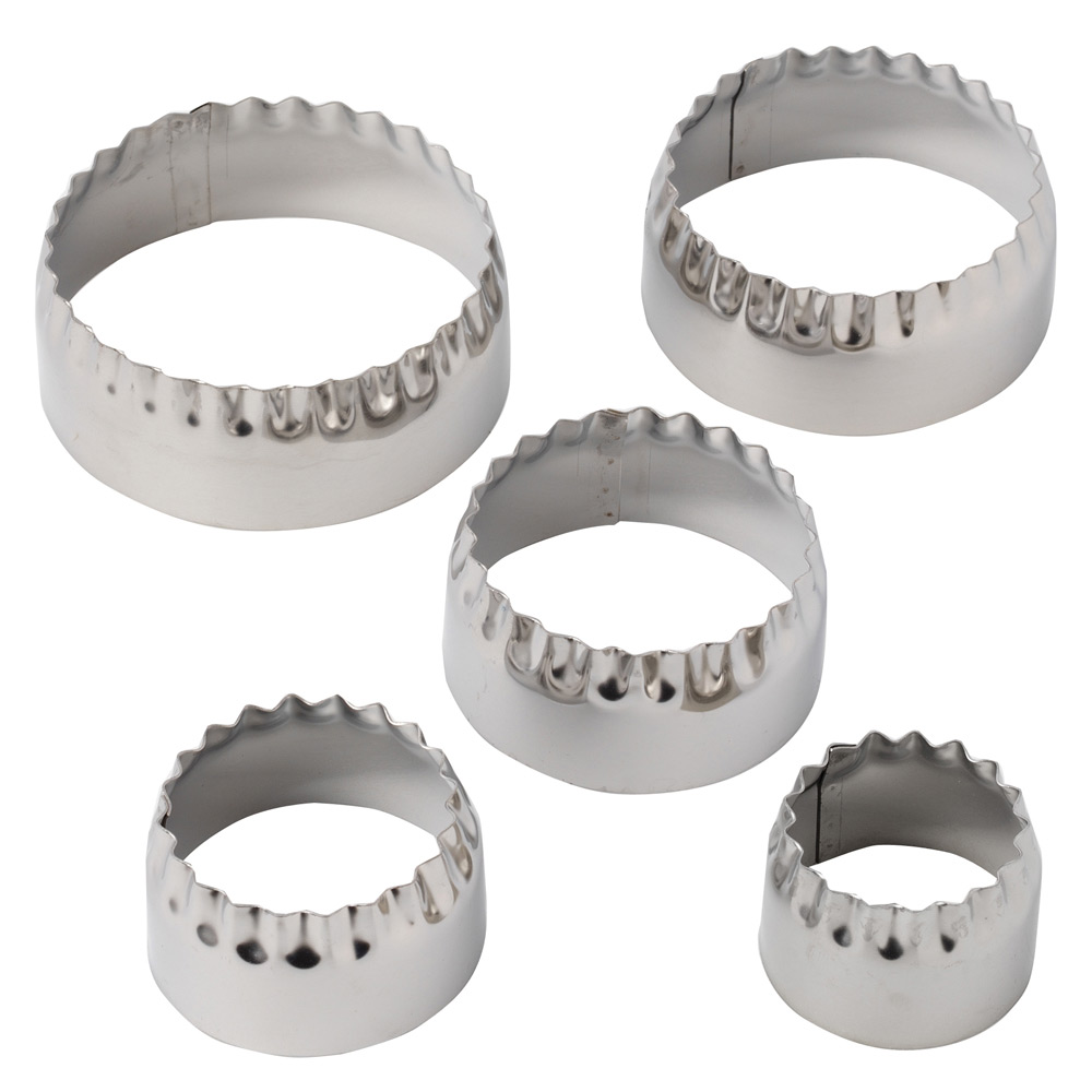 View Cookie Cutters Set of 5 Fluted Round ProCook information